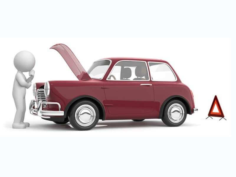Malos hábitos que arruinarán tu coche